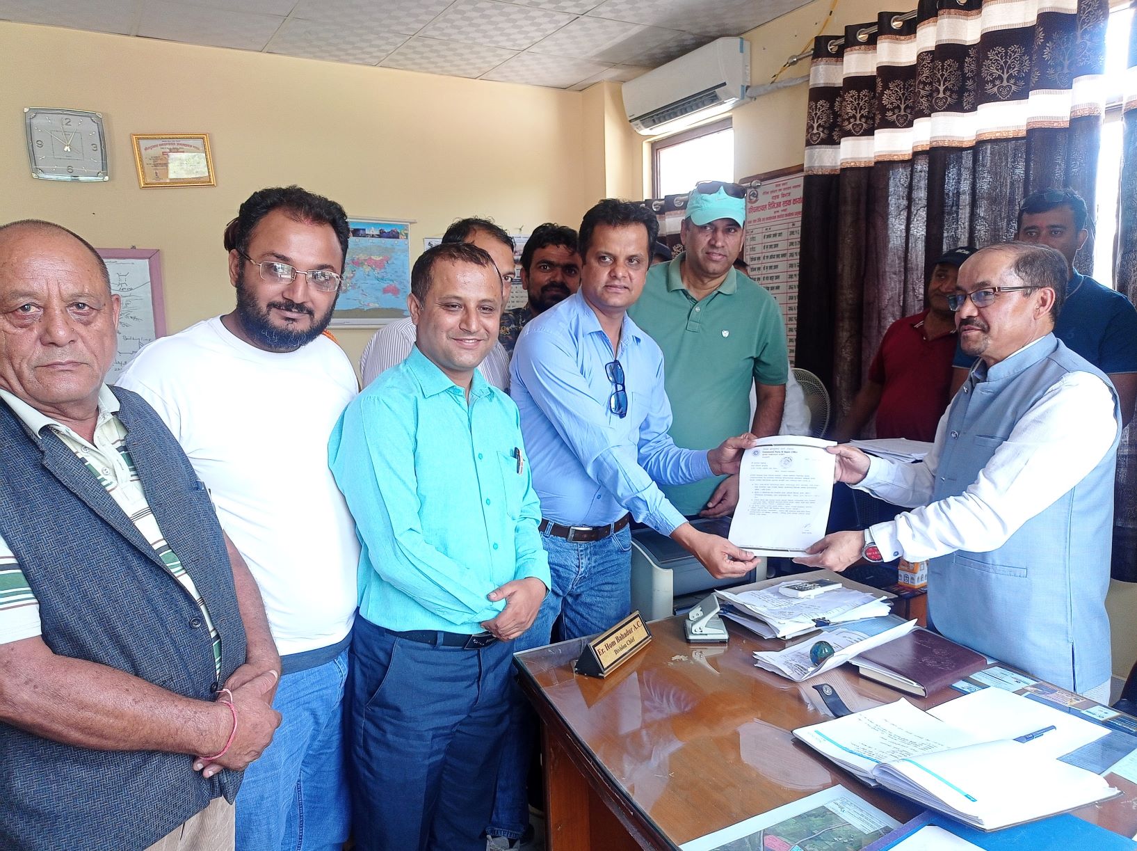 विकास निर्माणमा ढिलासुस्ती नगर्न एमाले बुटवलले गरायो ध्यानाकर्षण